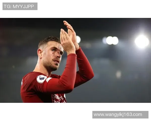 足球球星纷纷卷入浪漫风波私生活曝光引发社会热议 足球球星纷纷卷入浪漫风波私生活曝光引发社会热议